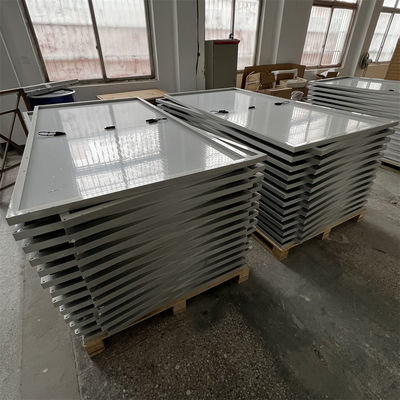 Certificado CE TUV Paneles solares de 450 Watt para 3 diodos MC 4 25 Silicio de cristal único
